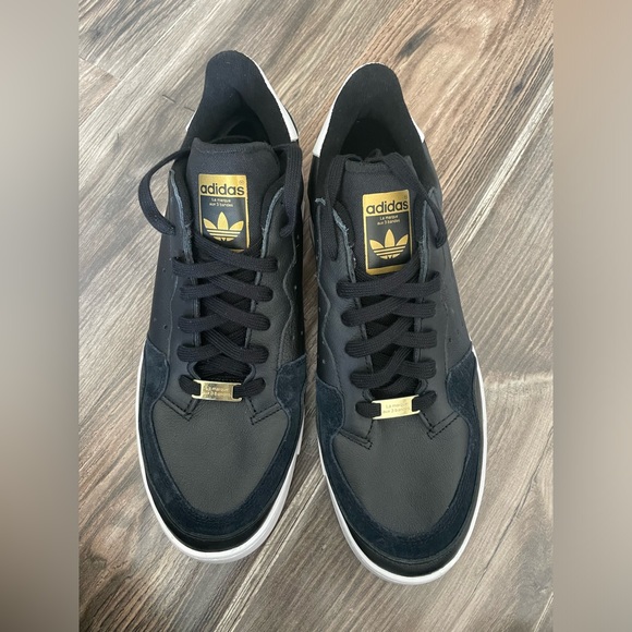 adidas Originals Other - Adidas Black/gold limited edition Supercourt